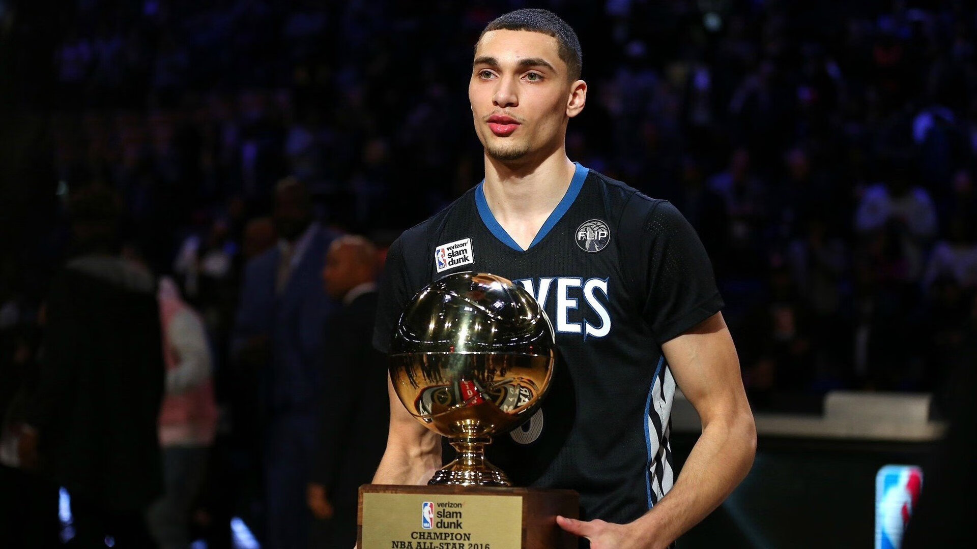 开云下载-季后赛抢七之夜，班凯罗关键回合不手软