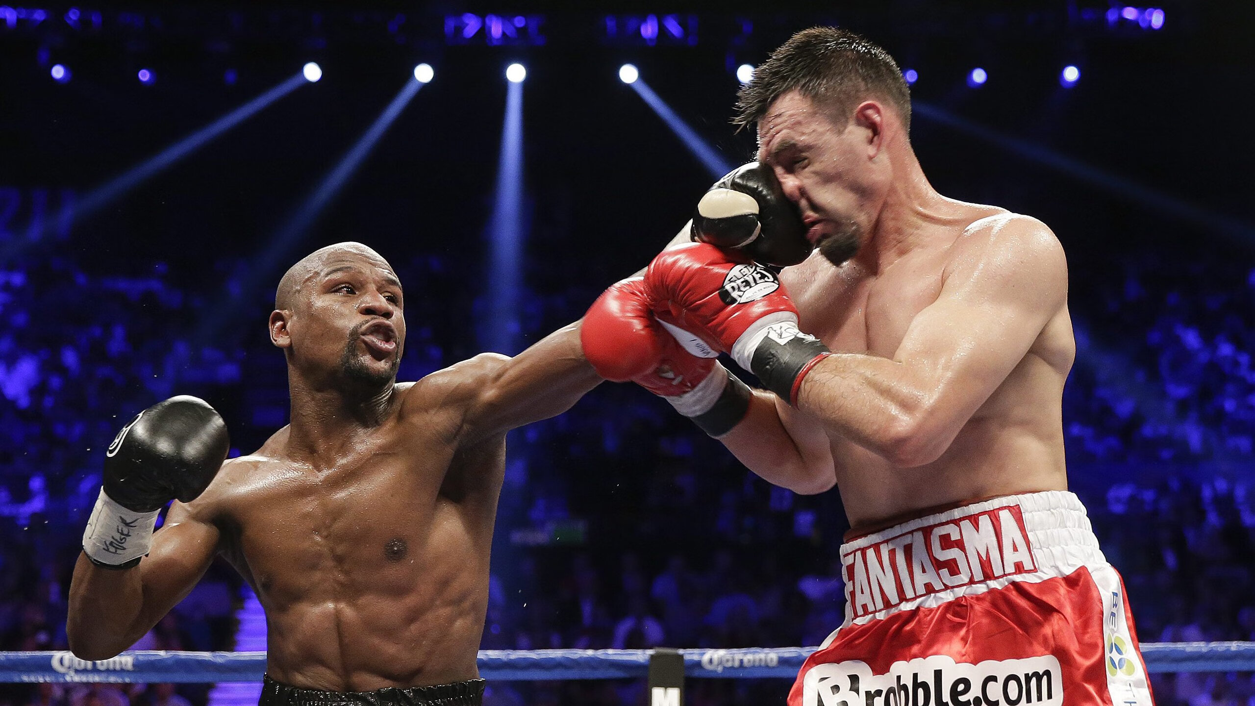 开云官网-曼城碾压葡萄牙，维尼修斯攻防两端统治，当战术机器遇上桑巴魔法