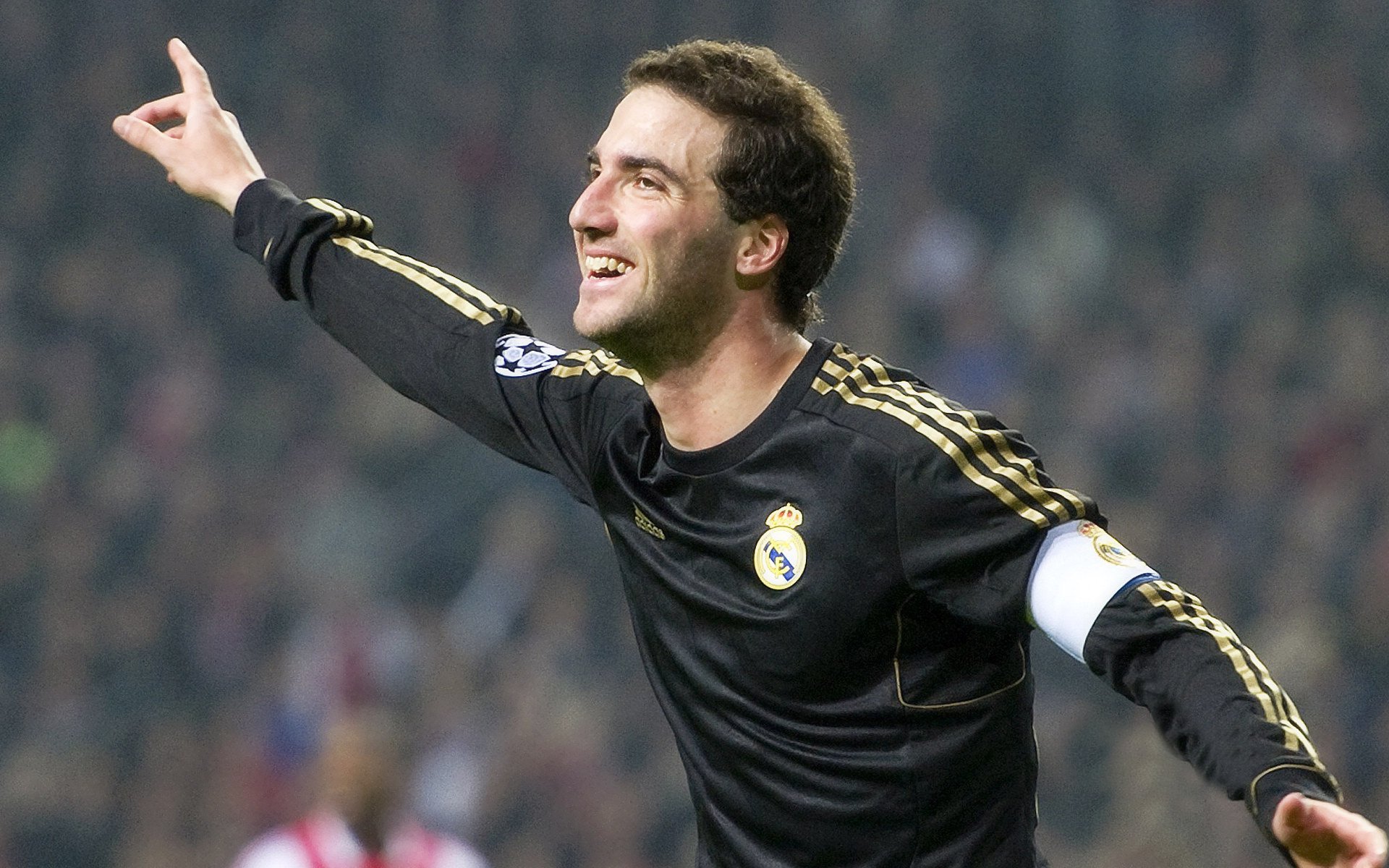 开云体育中国-杰伦格林关键制胜，独行侠鏖战骑士  第2张